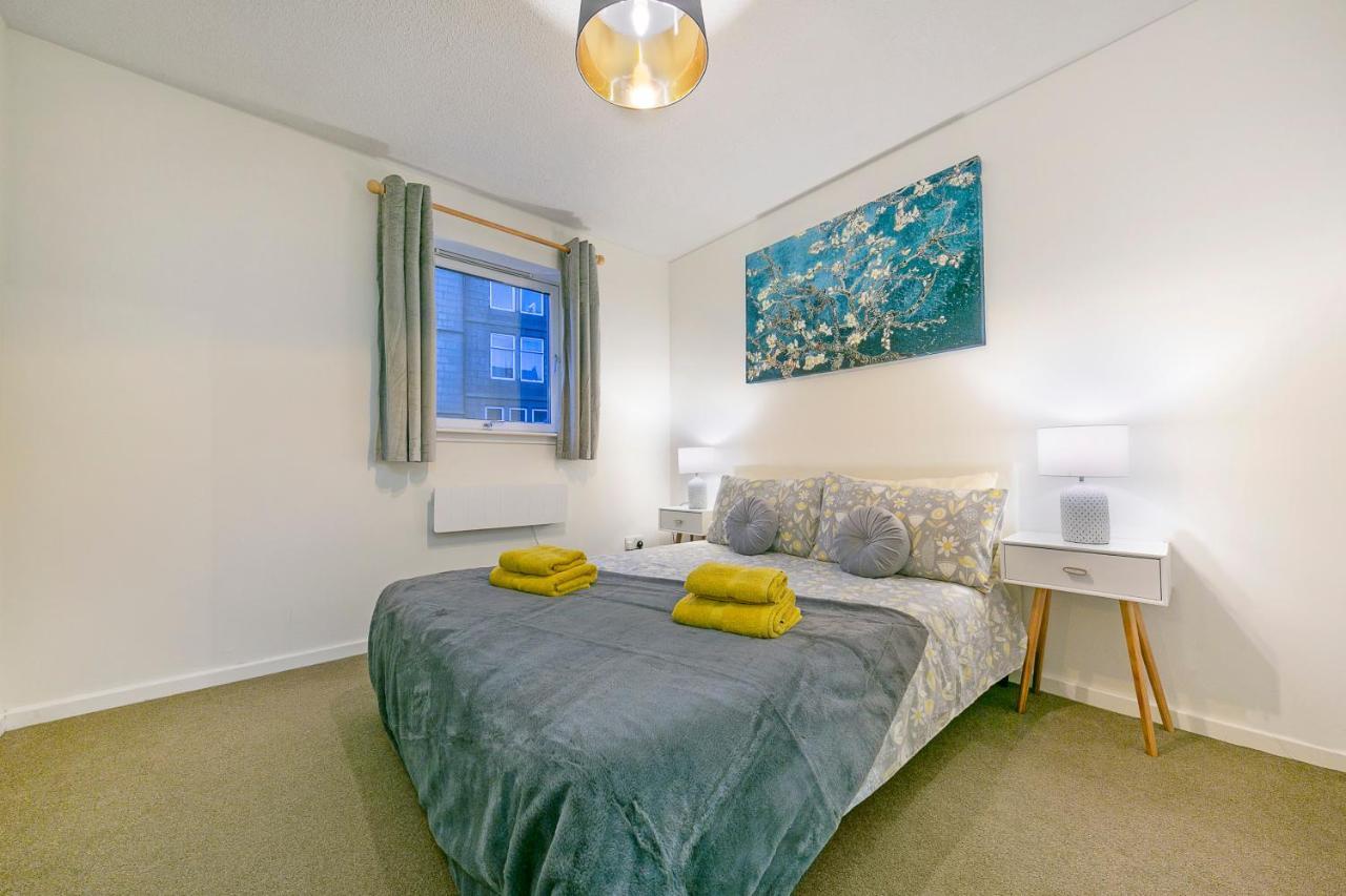 Castle Terrace - Grampian Lettings Ltd Appartement Aberdeen Buitenkant foto