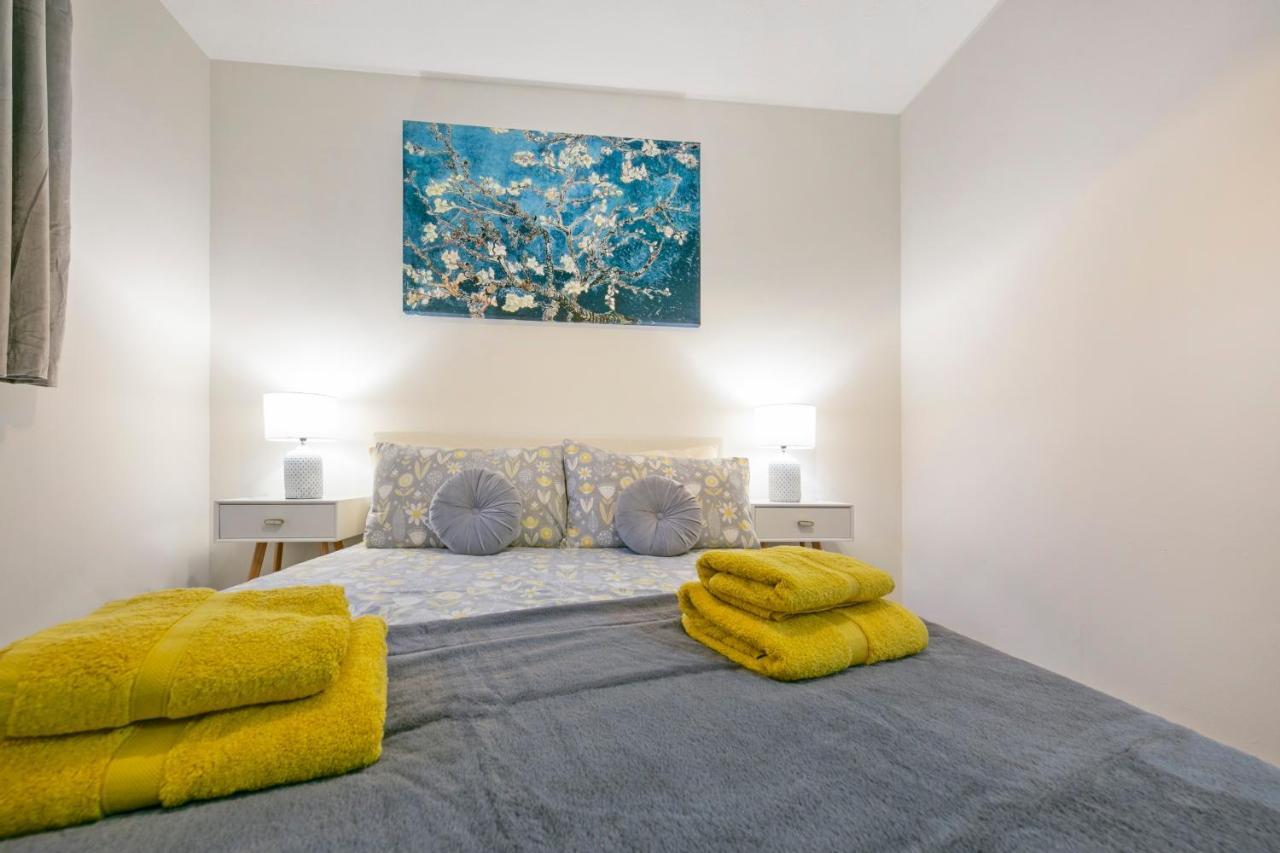 Castle Terrace - Grampian Lettings Ltd Appartement Aberdeen Buitenkant foto